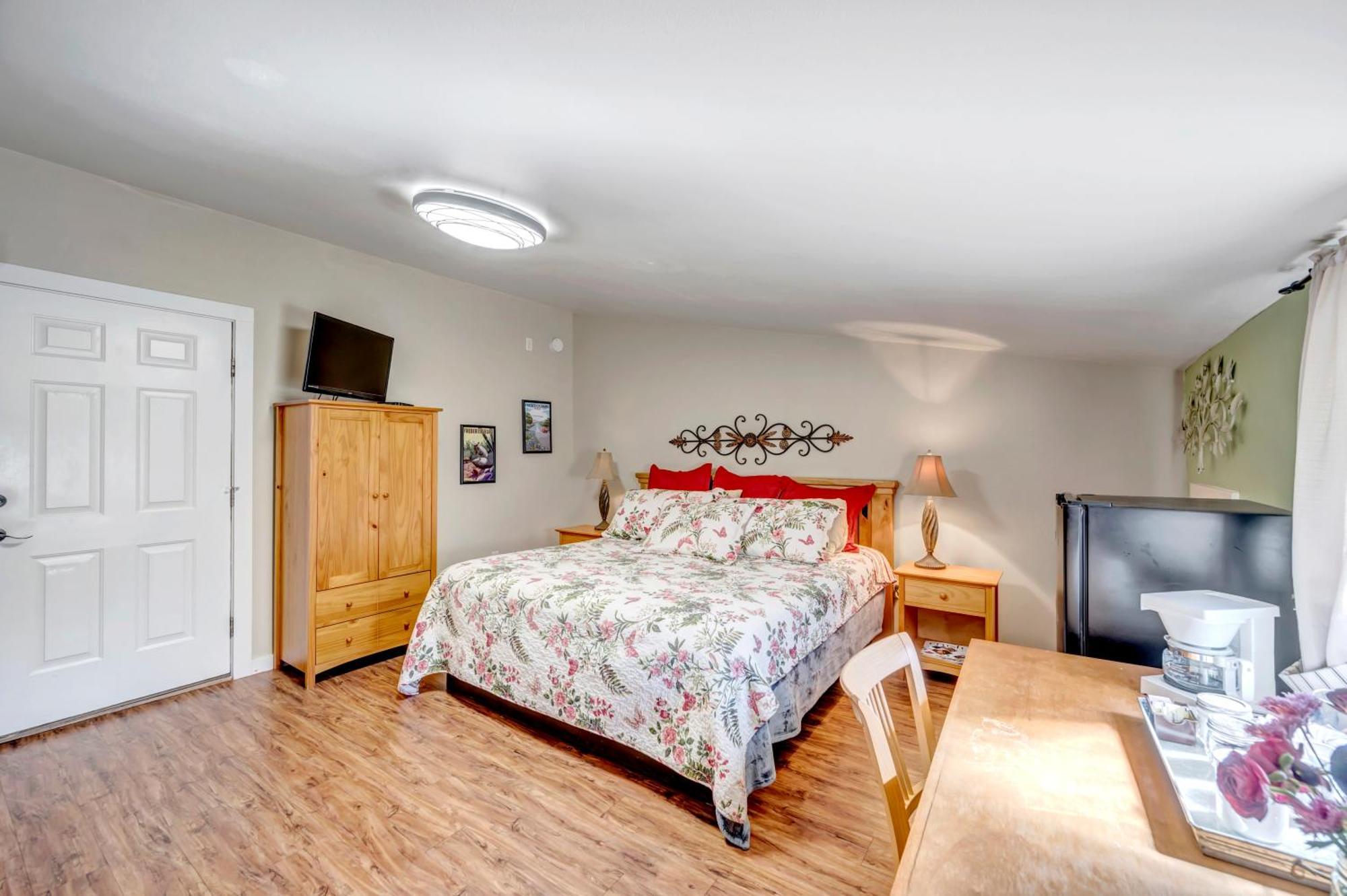 Full Moon Inn Fredericksburg Dış mekan fotoğraf