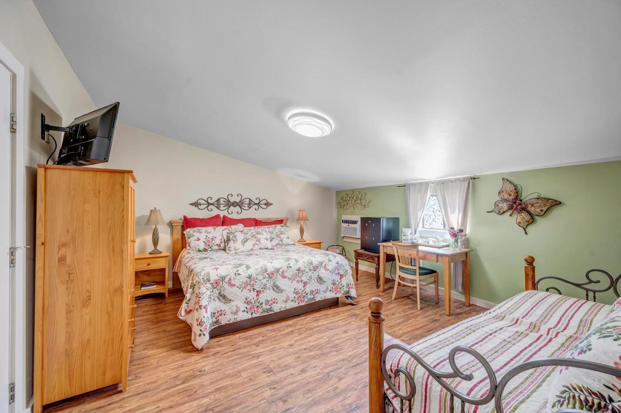 Full Moon Inn Fredericksburg Dış mekan fotoğraf