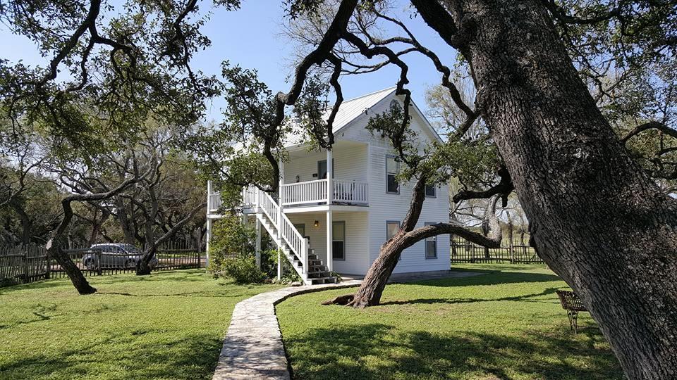 Full Moon Inn Fredericksburg Dış mekan fotoğraf